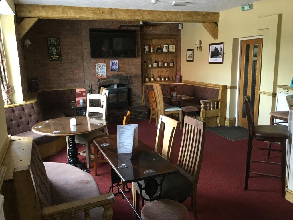 The Huntsman Hotel Cheadle  Luaran gambar